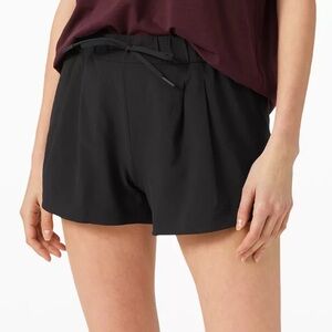LULULEMON Stroll at Sundown Mid-Rise Short 3" Black Sz 6